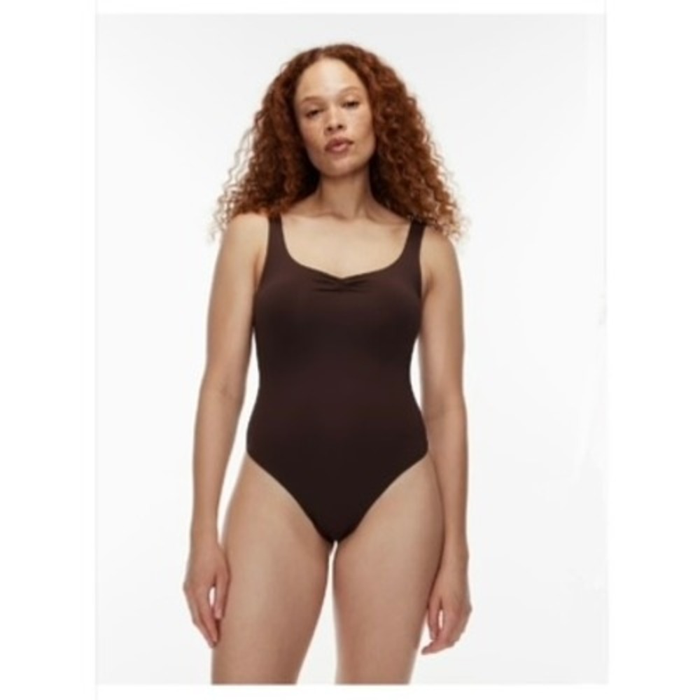Aritzia Babaton Contour Pucker Up Bodysuit Brown Sweetheart Neckline Womens Sz S